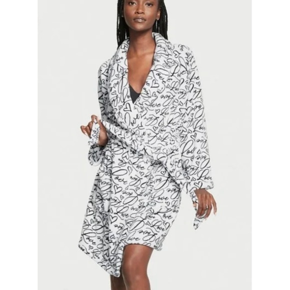 Victoria's Secret Other - Victoria's Secret Plush Oversized Robe LOVE Script Womens Black White Medium Y2K